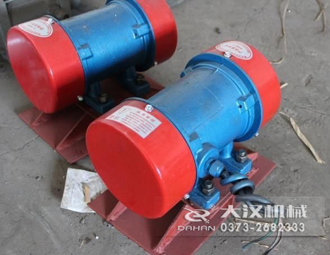 LZf倉壁振動器的倉壁厚度:2-40mm 激振力:1000-50000牛頓