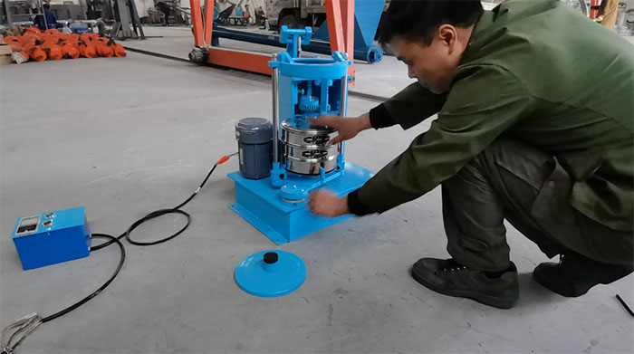 標準振篩機使用注意事項。